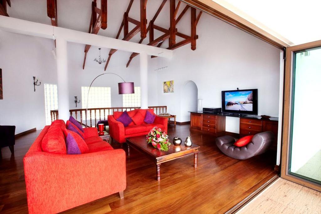 Petit Amour Villa Glacis  Kültér fotó