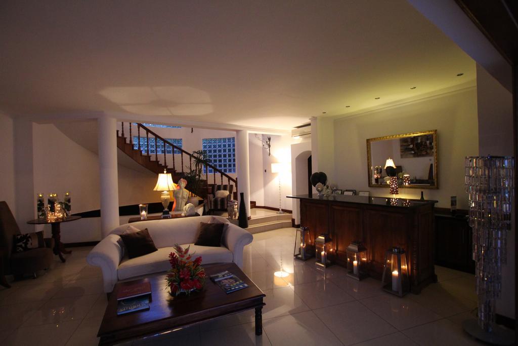 Petit Amour Villa Glacis  Kültér fotó